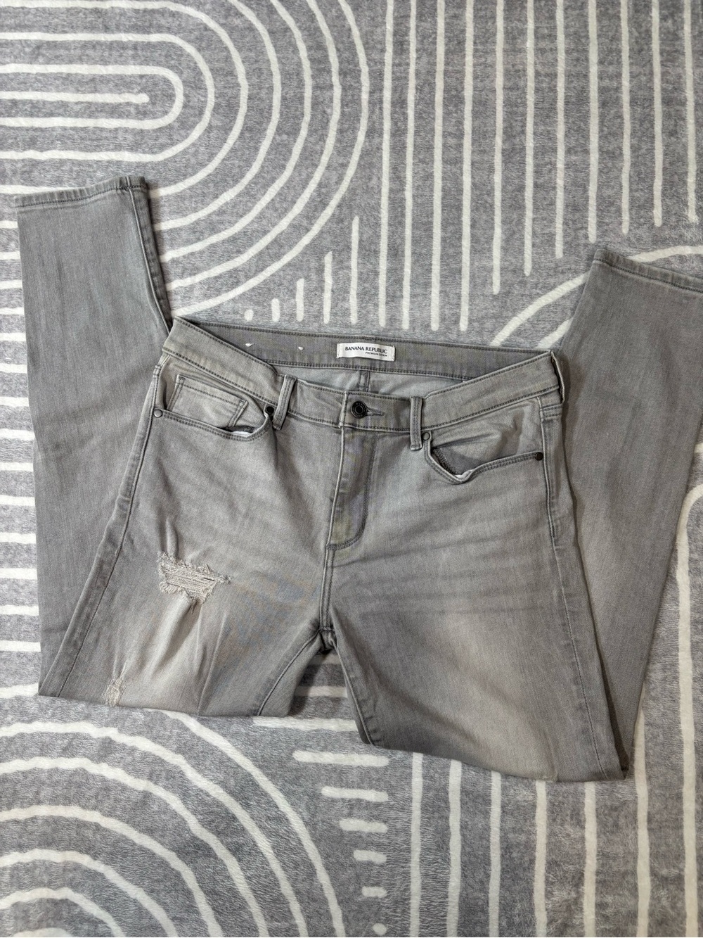 Banana Republic Jeans, Light Gray Skinny Ankle, Subtle Distress Denim, 30x26 - Picture 7 of 11